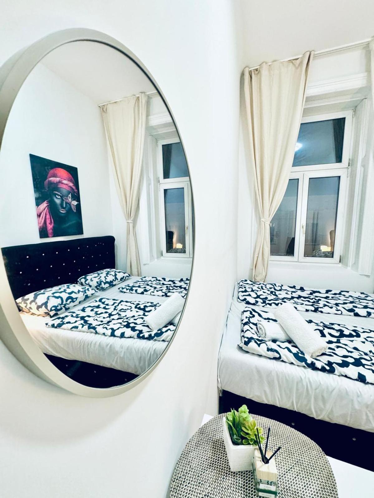 Affordable 5br Shared Apt, 11 Min To Atzgersdorf Apartment