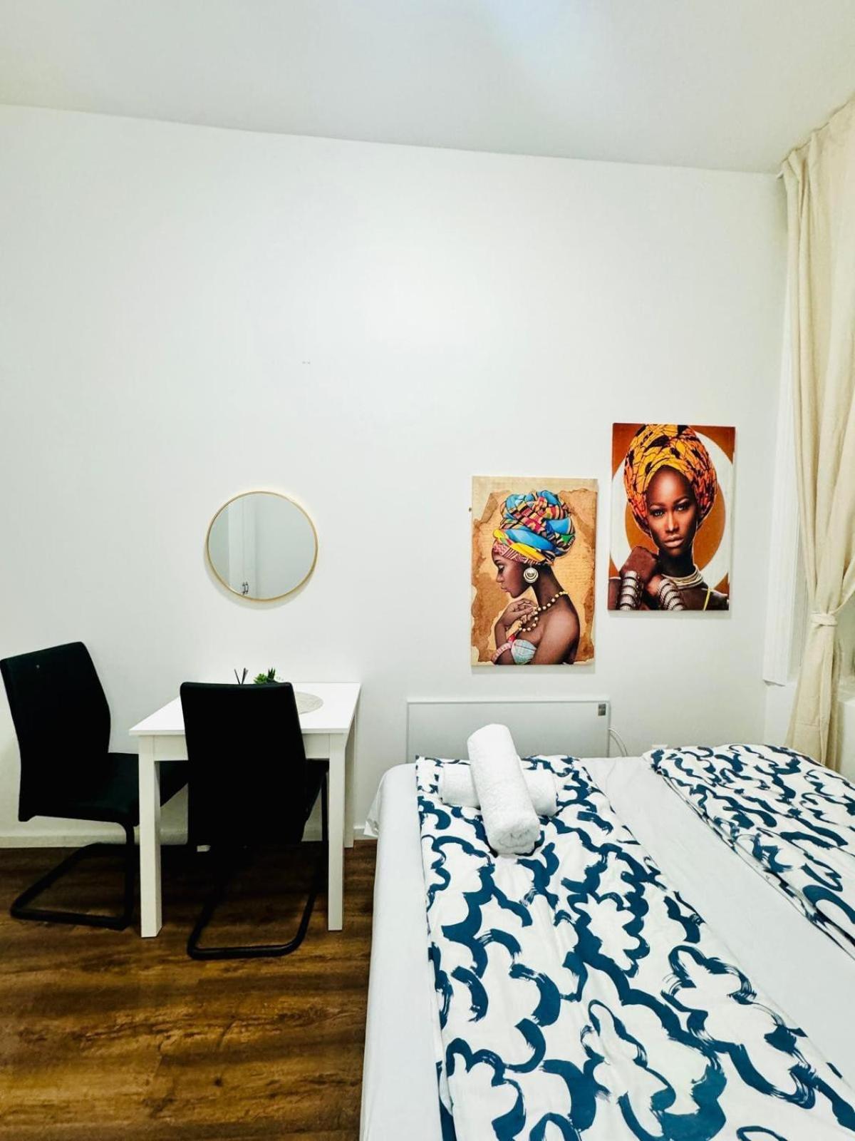 Affordable 5br Shared Apt, 11 Min To Atzgersdorf Apartment